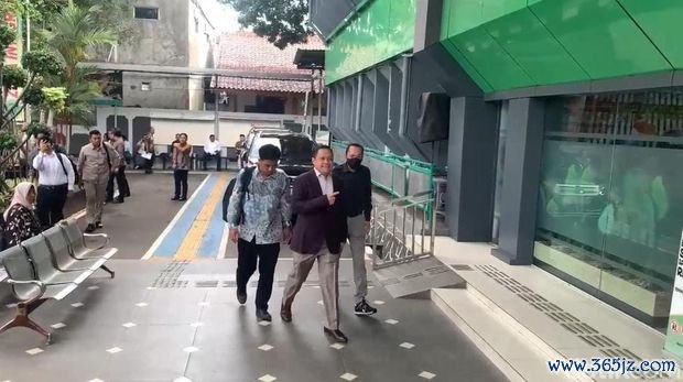 Tim penasihat hukum Tom Lembong resmi mengajukan praperadilan ke Pengadilan Negeri Jakarta Selatan (PN Jaksel). (Kurniawan/detikcom).