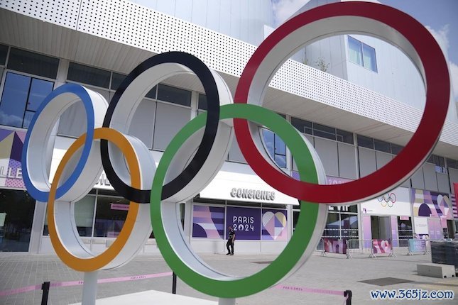 Dibantu Sukarelawan Olimpiade Paris 2024